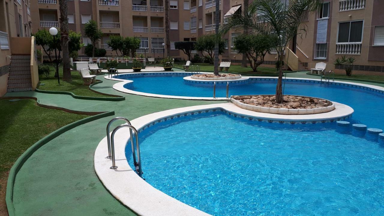 Jose Hurtado Apartamento Torrevieja Buitenkant foto