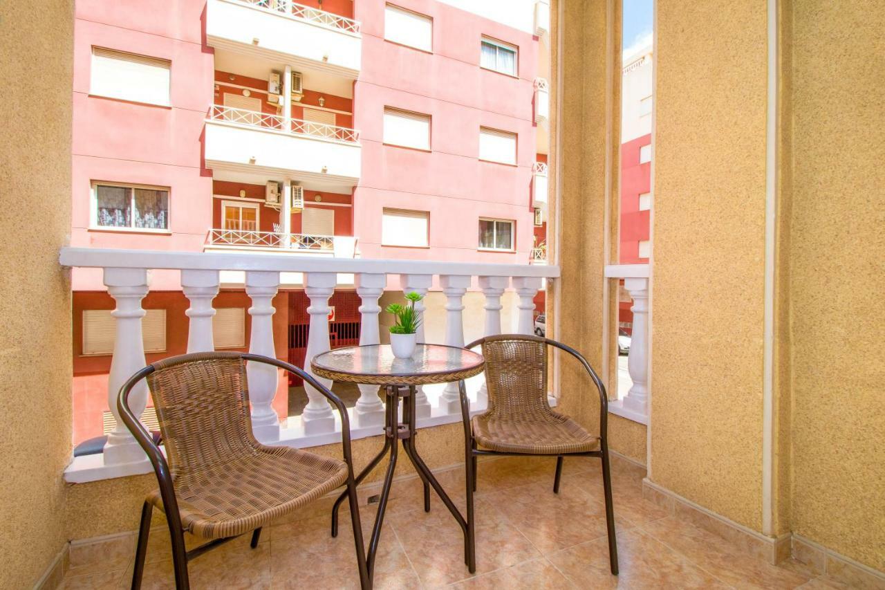 Jose Hurtado Apartamento Torrevieja Buitenkant foto